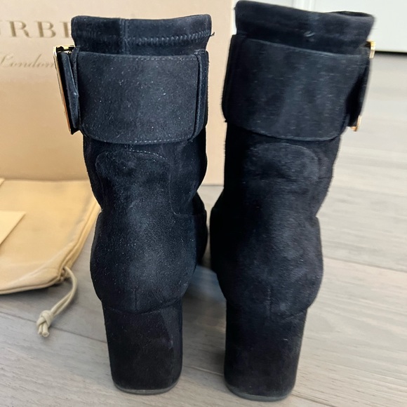 Burberry Trench Buckle Britannia 70 Suede Ankle Boots - Picture 8 of 13